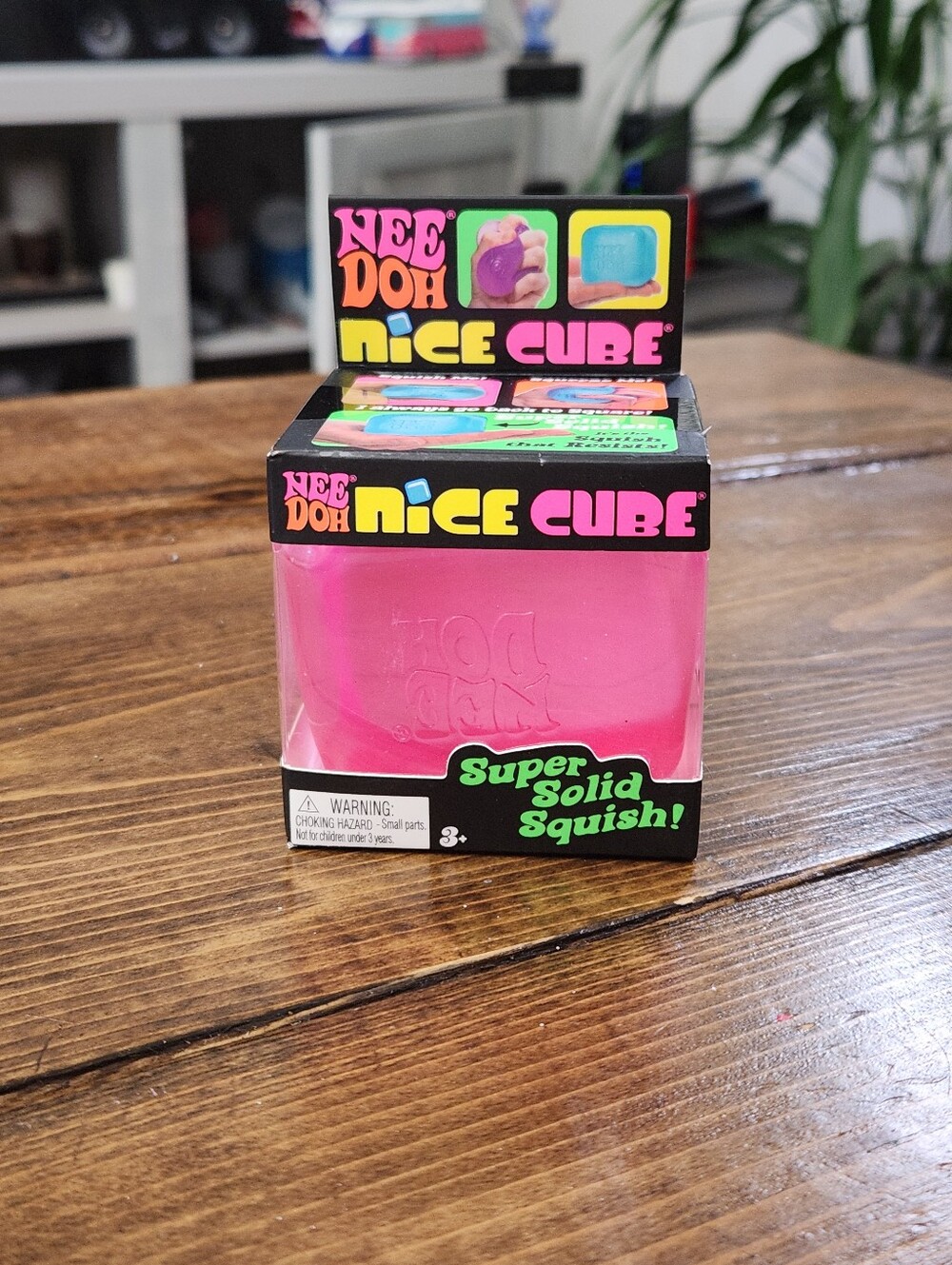 NIB Schylling NeeDoh Nice Cube